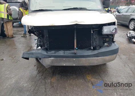 2008 Chevrolet Express Work Van from USA, damaged, VIN 1GCFG154081221014